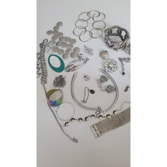 Mixed Jewelry Lot For Repair Or Craft - Picture 1 of 7